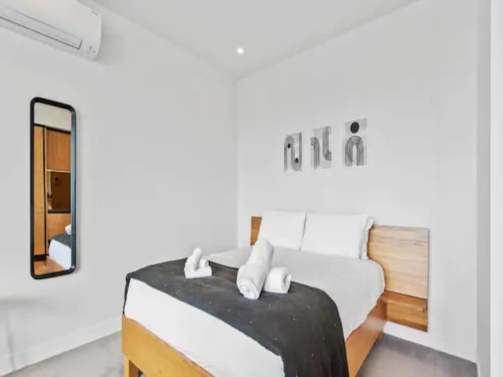 Modern One Bedroom Apartment In Wynyard Quarter Auckland Extérieur photo